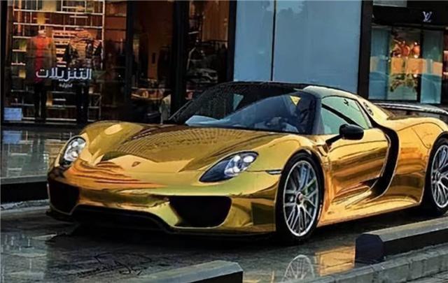 世界最贵的车黄金跑车图片