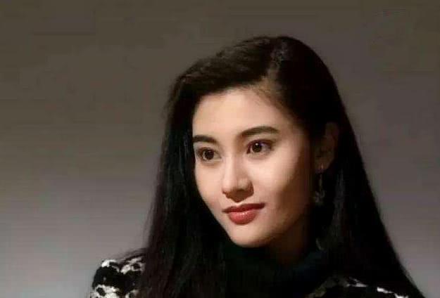 李嘉欣的个人资料及简介(李嘉欣和许晋亨真实婚姻状况) - 帮企客