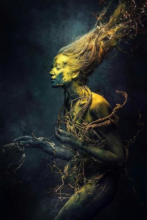 2020最好玩的魔幻手游(2023大型魔幻手游排行榜)